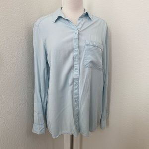 Eddie Bauer button down top size lg blue